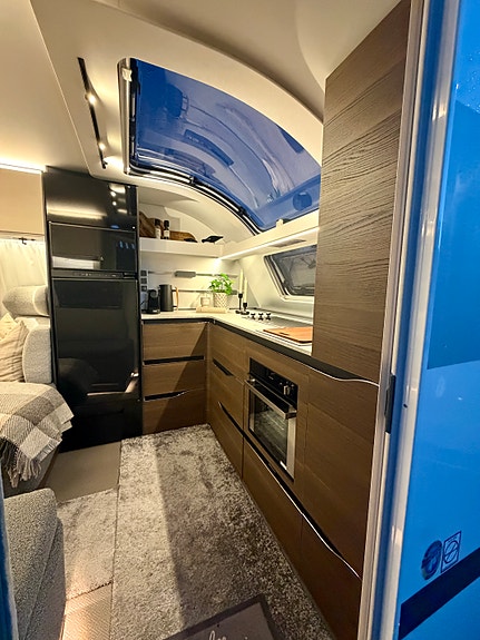 Bilde 8 av Adria Alpina 753hk.Aircondition.Kampa luft telt.
