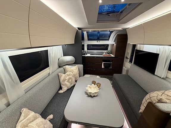 Bilde 28 av Adria Alpina 753hk.Aircondition.Kampa luft telt.