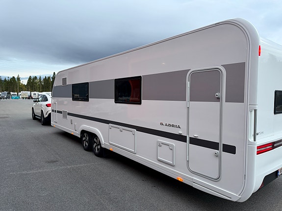 Bilde 4 av Adria Alpina 753hk.Aircondition.Kampa luft telt.