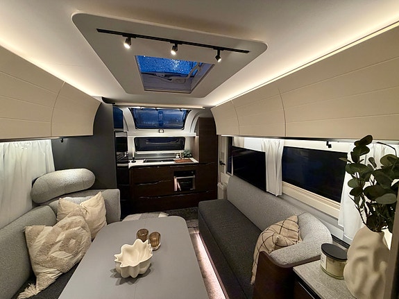 Bilde 36 av Adria Alpina 753hk.Aircondition.Kampa luft telt.