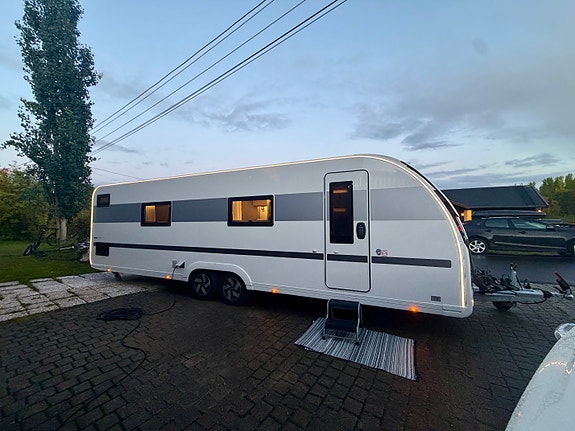 Bilde 64 av Adria Alpina 753hk.Aircondition.Kampa luft telt.