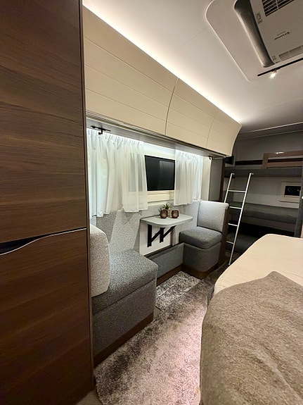 Bilde 48 av Adria Alpina 753hk.Aircondition.Kampa luft telt.