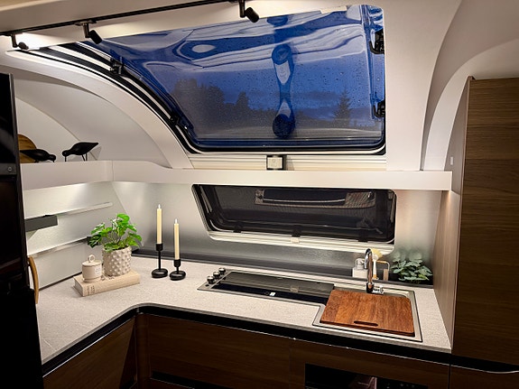 Bilde 17 av Adria Alpina 753hk.Aircondition.Kampa luft telt.
