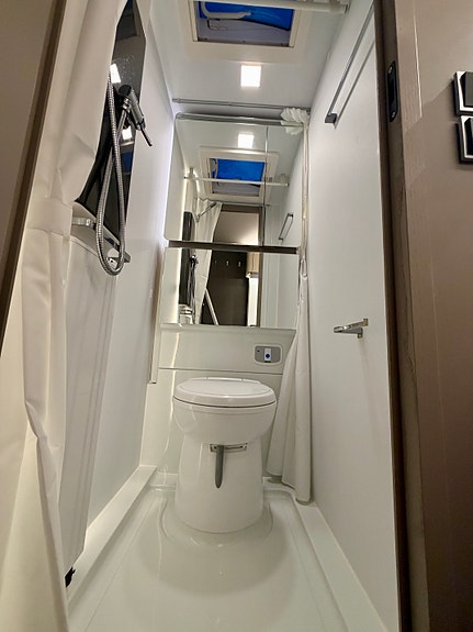Bilde 49 av Adria Alpina 753hk.Aircondition.Kampa luft telt.