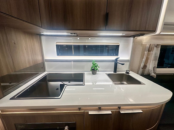 KABE SAFIR 600TDL KS E2. OPPGRADERT TOTALVEKT 22 of 30