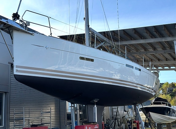 Jeanneau Sun Odyssey 409 – svært velutstyrt og oppgradert 3 of 30