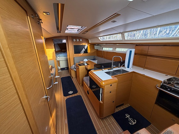 Jeanneau Sun Odyssey 409 – svært velutstyrt og oppgradert 27 of 30