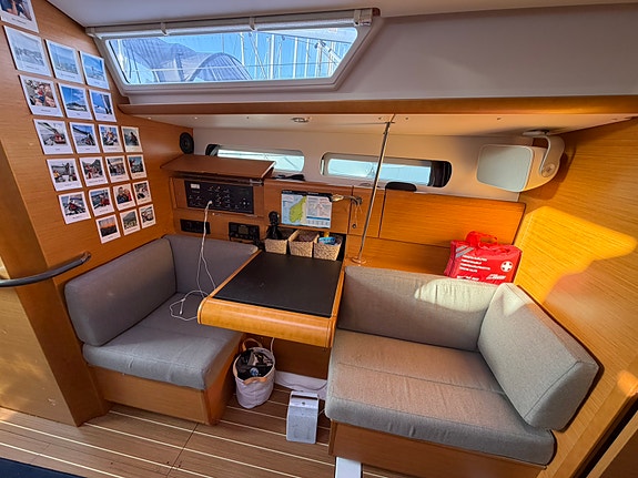 Jeanneau Sun Odyssey 409 – svært velutstyrt og oppgradert 21 of 30