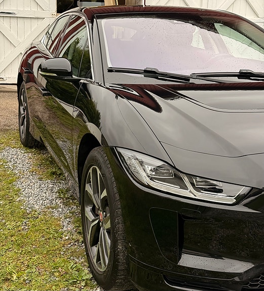 Jaguar I-PACE 13 of 18