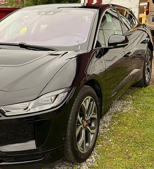 Jaguar I-PACE 12 of 18