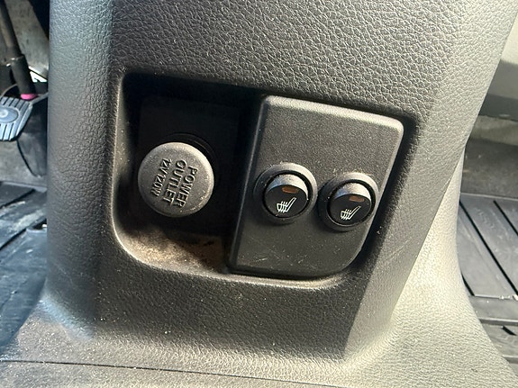 Nissan NV200 20 of 30