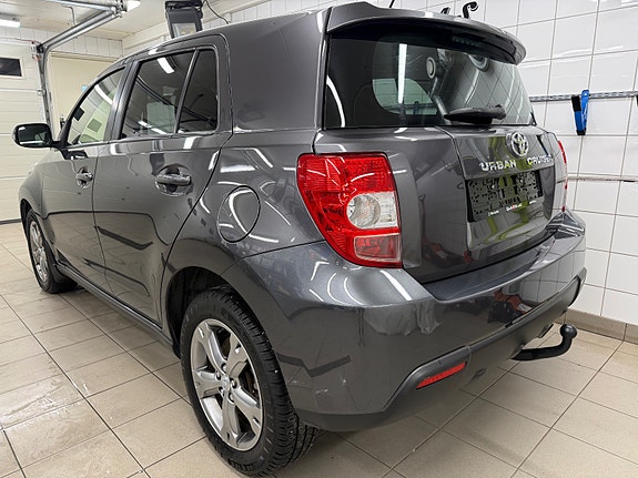 Toyota Urban Cruiser 2 of 30