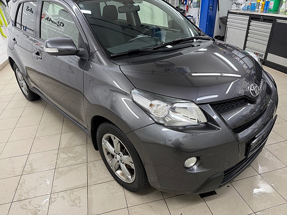 Toyota Urban Cruiser 10 of 30