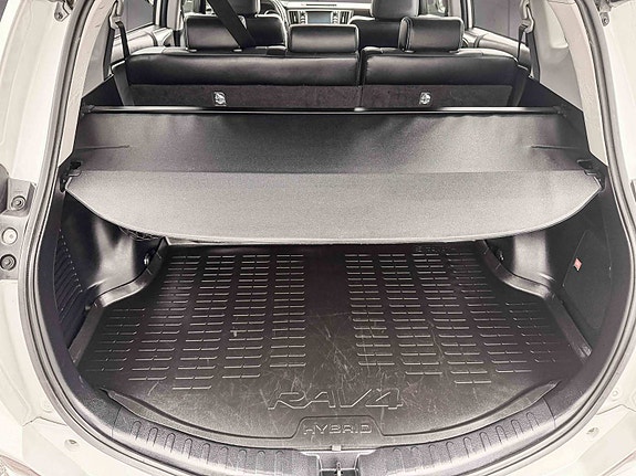 Toyota RAV4 14 of 15
