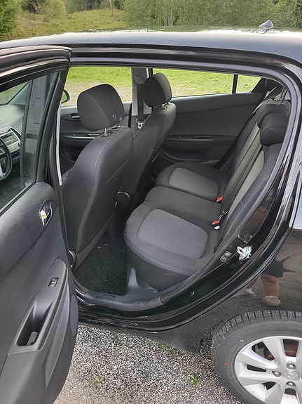 Hyundai i20 9 of 15
