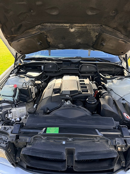 BMW 728i 16 of 19