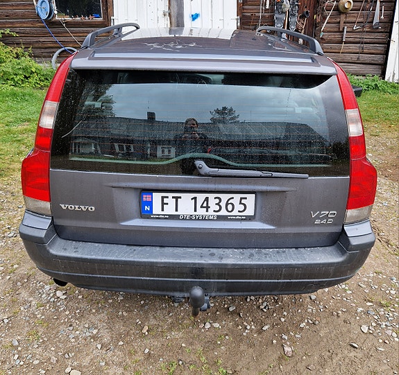 Volvo V70 4 of 30