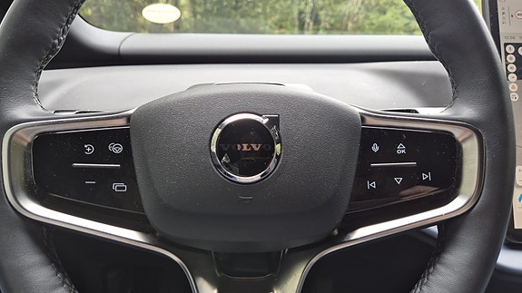 Volvo EX30 12 of 23