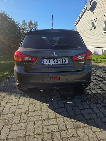Mitsubishi ASX 2 of 13