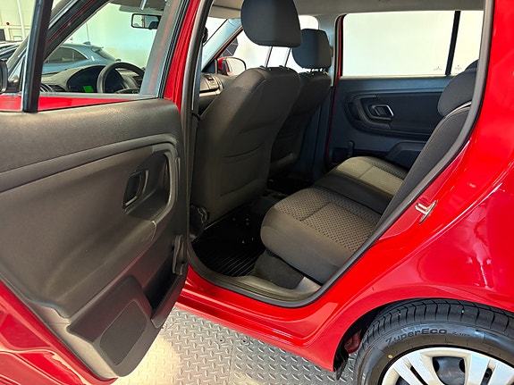 Skoda Fabia 16 of 19