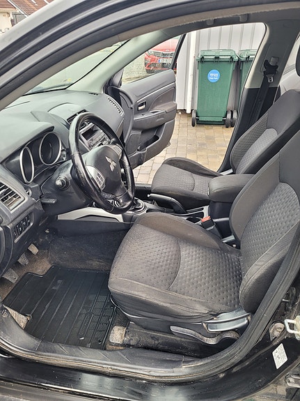Mitsubishi ASX 5 of 8
