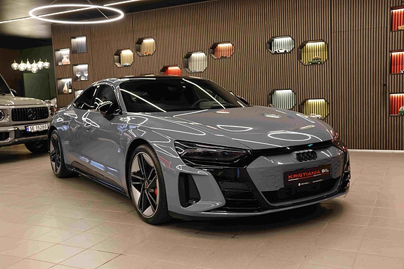 Audi e-tron GT 4 of 30