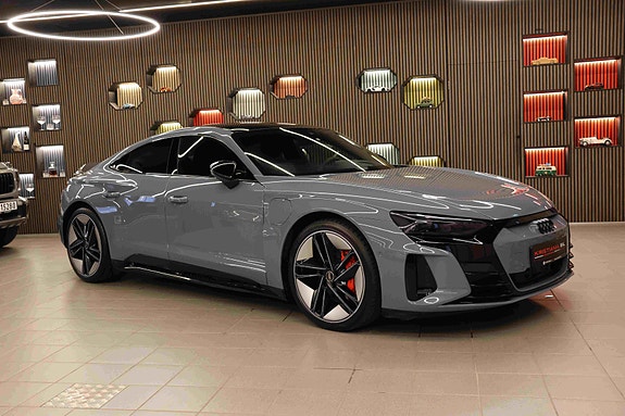 Audi e-tron GT 3 of 30