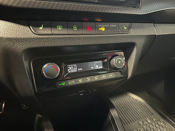 Skoda Fabia 28 of 30