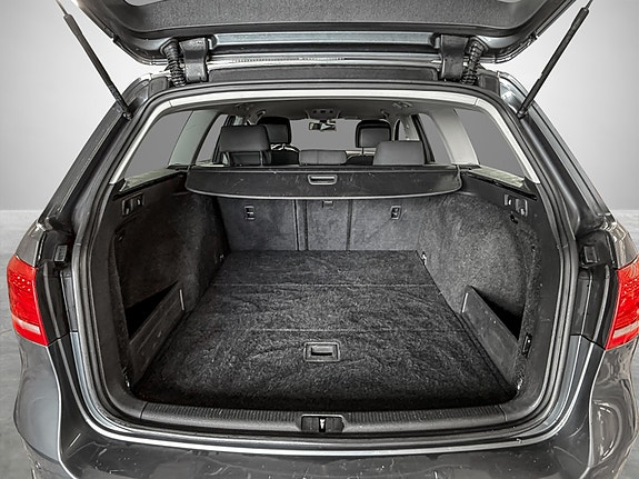 Volkswagen Passat 27 of 30