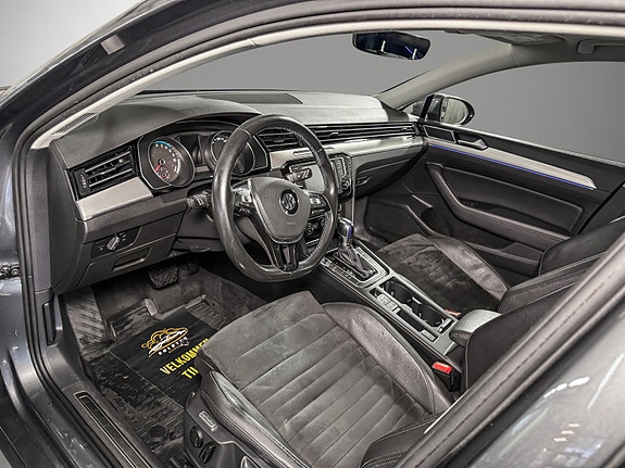 Volkswagen Passat 8 of 28