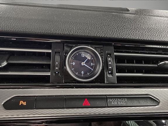 Volkswagen Passat 15 of 28