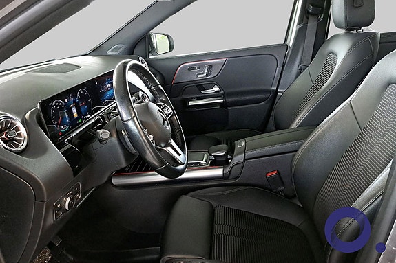 Mercedes-Benz EQA300 7 of 14