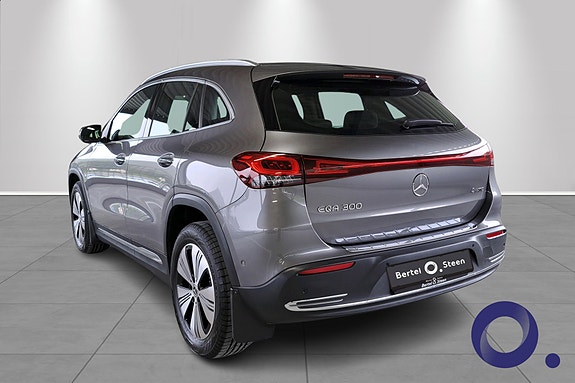 Mercedes-Benz EQA300 4 of 14