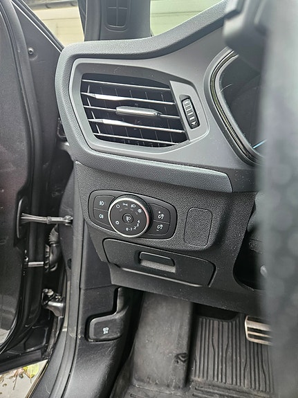 Ford Focus 8 of 13