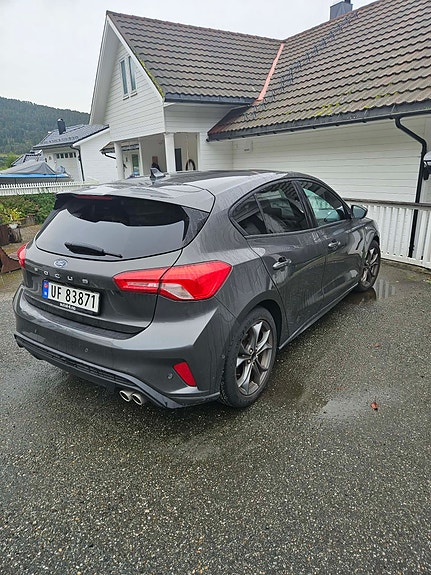 Ford Focus 6 of 13