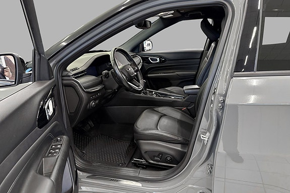 Jeep Compass 9 of 25