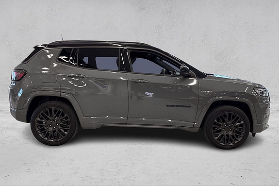 Jeep Compass 6 of 25