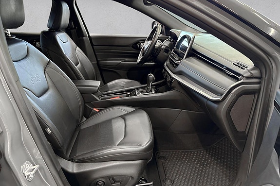 Jeep Compass 24 of 25