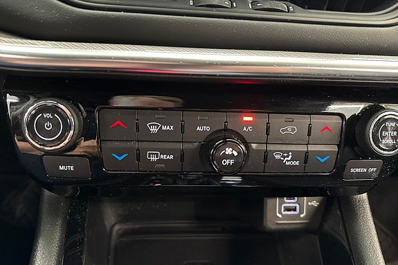 Jeep Compass 16 of 25