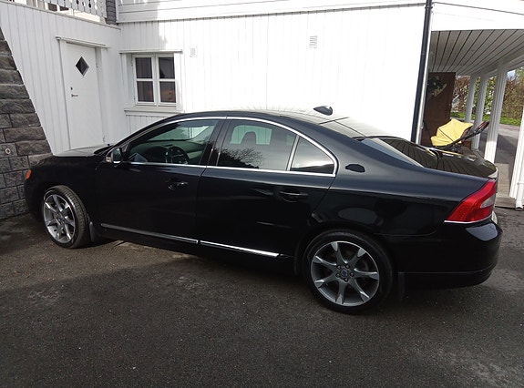 Volvo S80 9 of 30