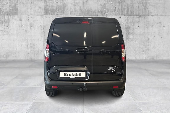 Ford Transit Courier 4 of 15