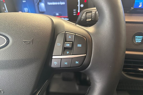 Ford Transit Courier 13 of 15