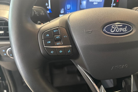Ford Transit Courier 12 of 15