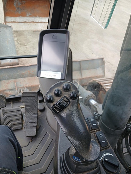Volvo EC 140 D 16 of 21