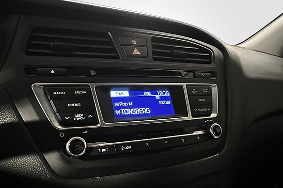 Hyundai i20 11 of 13