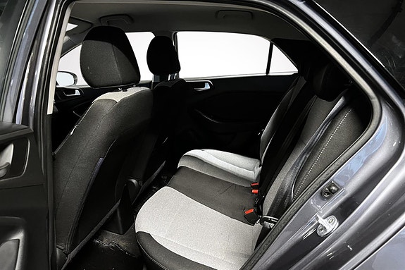 Hyundai i20 9 of 13
