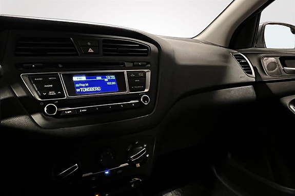Hyundai i20 12 of 13