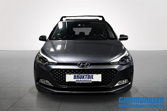 Hyundai i20 2 of 13