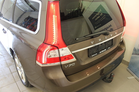 Volvo V70 3 of 21