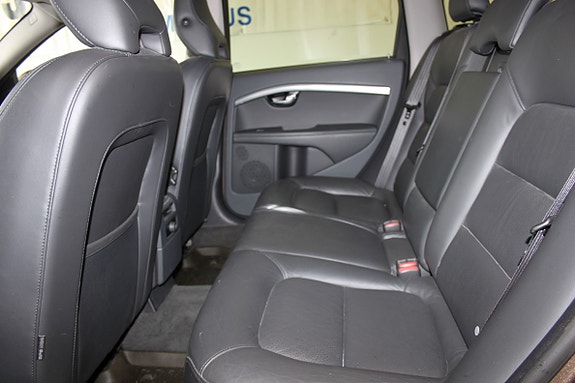 Volvo V70 7 of 21